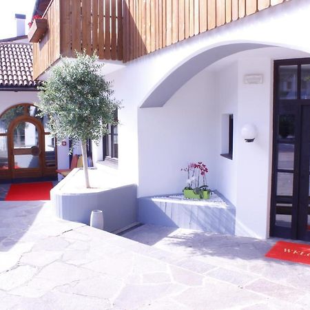 Zur Muehle Hotel Ora / Auer Ngoại thất bức ảnh